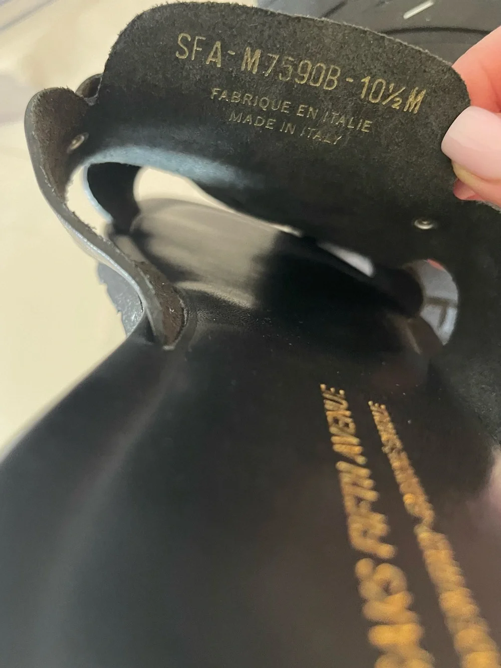Saks Fifth Avenue Black Italian-Made Leather Slide Men’s Sandals Size 10.5